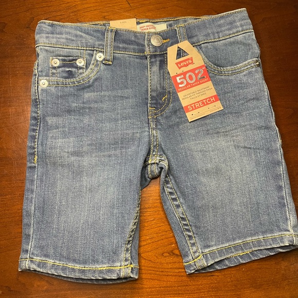 Boys Levi’s Shorts - 502 regular taper short, stretch, size 5 regular - Picture 6 of 6